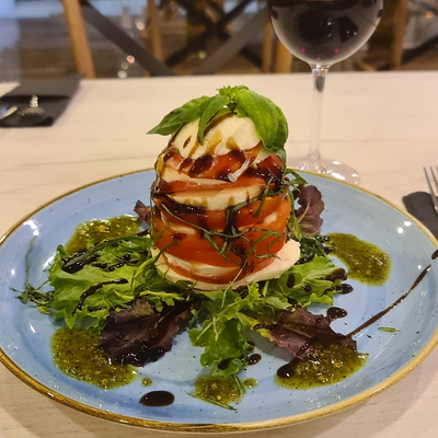 bellapizzeria picture