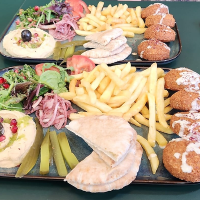 Lela’scafe picture