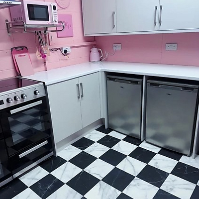 dollysveganbakery picture