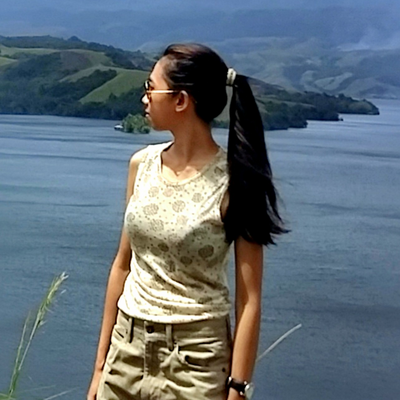 WeningIstianaShanti picture