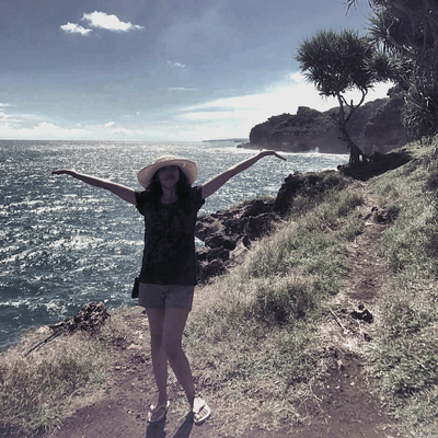 WeningIstianaShanti picture