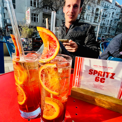 NeueRepublik picture