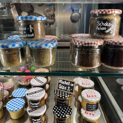 sugarandspiceeiscafe picture