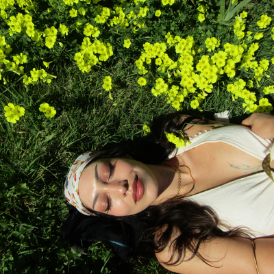 TheFlyingVeganYogi picture