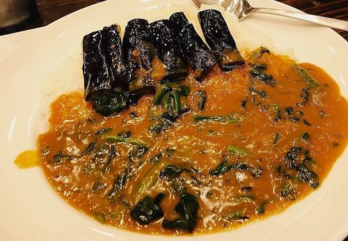 Eggplant Spinach Curry - Healthy Vegan Recipes - HappyCow
