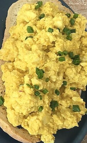 Vegan Scrambled Eggz - Healthy Vegan Recipes - HappyCow