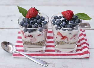 Berry Breakfast Parfait - Healthy Vegan Recipes - HappyCow