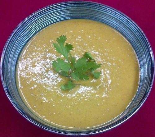Roasted Garlic and Tomato Soup - Healthy Vegan Recipes - HappyCow