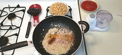 Curry Garbanzo - Healthy Vegan Recipes - HappyCow