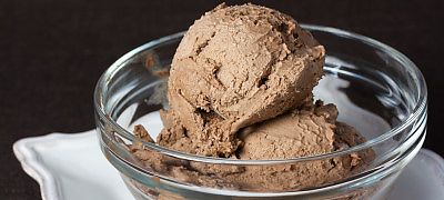 Vegan Ice Cream with Chocolate - Healthy Vegan Recipes - HappyCow