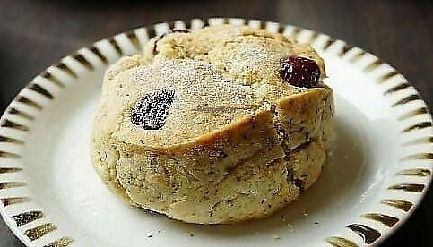 Raisin Scones - Healthy Vegan Recipes - HappyCow
