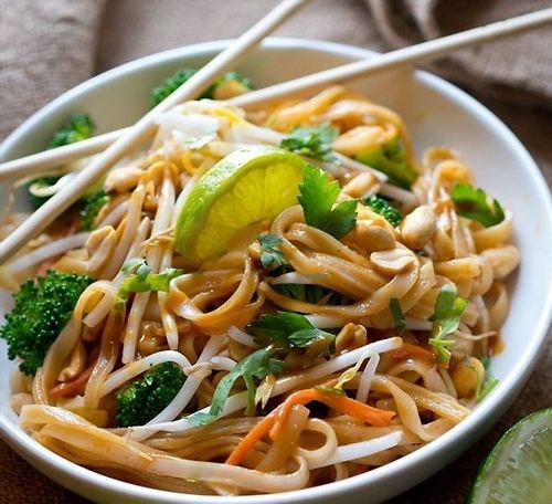 Spicy Peanut Noodles - Healthy Vegan Recipes - HappyCow