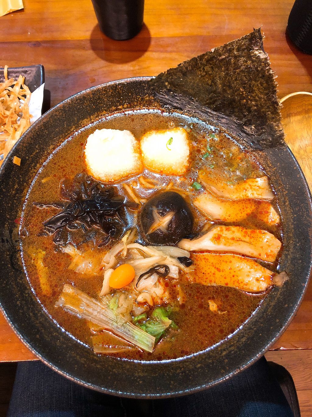 Sān Běn ShǒuGōng LāMiàn 三本手工拉麵 - Taipei Restaurant - HappyCow