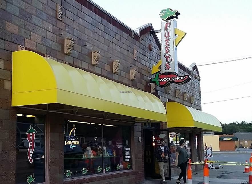 CLOSED Fuzzy's Taco Shop Topeka Kansas Restaurant HappyCow