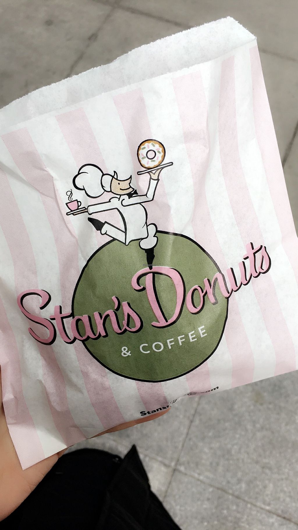 Stan's Donuts and Coffee South Loop Chicago Illinois Bakery HappyCow