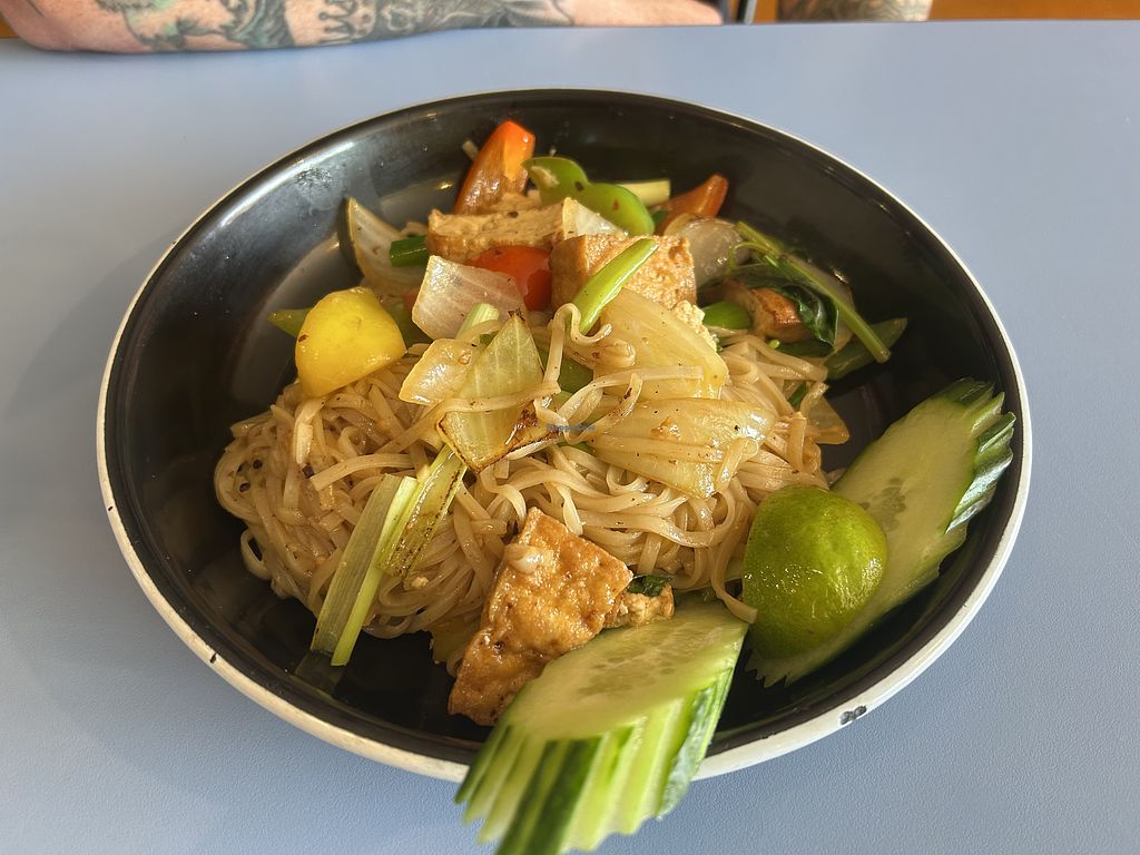 Suphas Suphas - Plymouth Restaurant - HappyCow