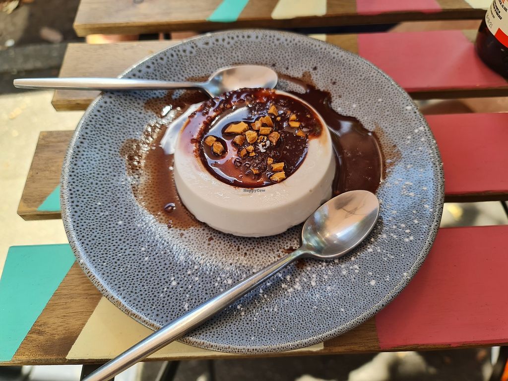 CLOSED Simply Hummus Bar Darlinghurst New South Wales Restaurant