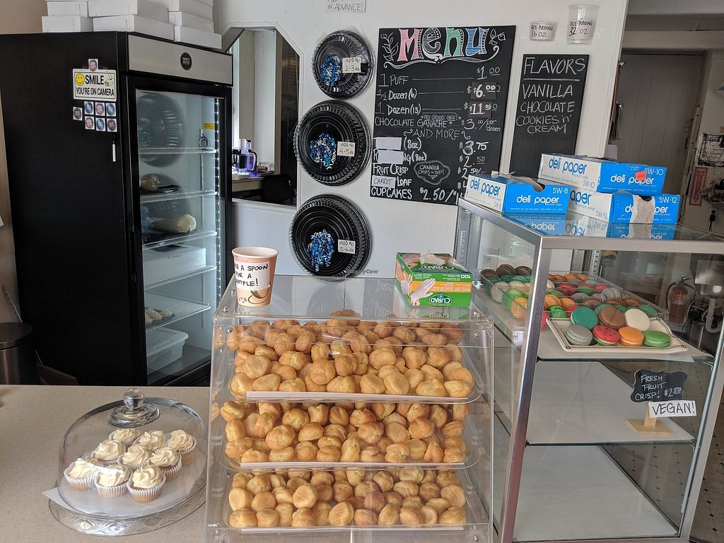 Chloes Cream Puffs Hours