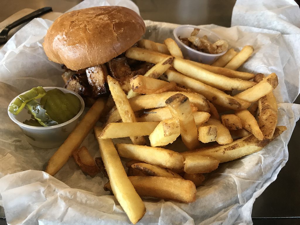 Brothers BBQ Broomfield Colorado Restaurant HappyCow