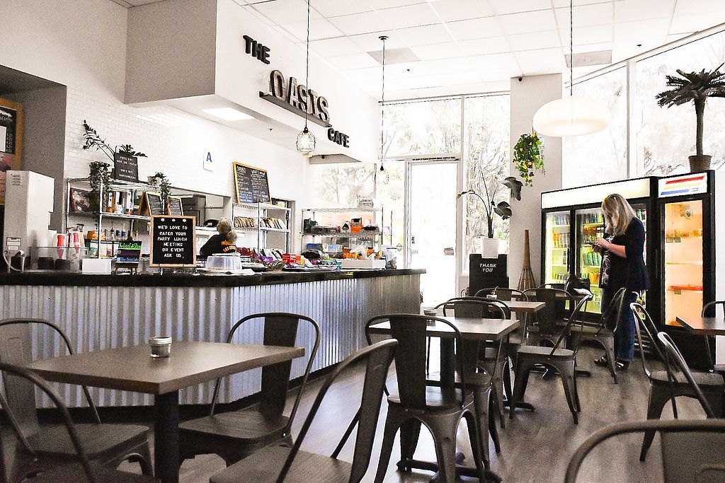 CLOSED: The Oasis Cafe - San Diego California Restaurant - HappyCow