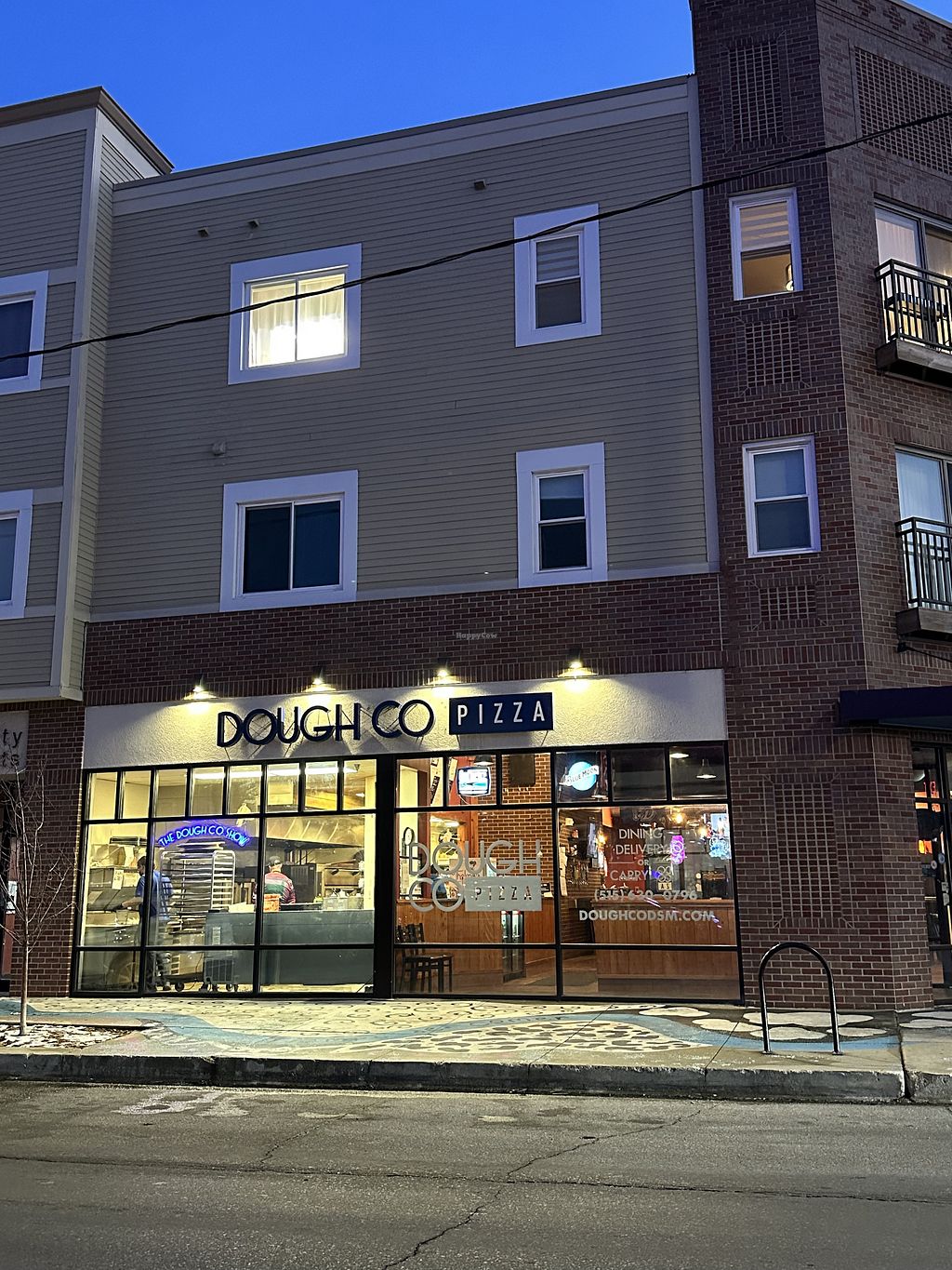 Dough Co. Pizza Des Moines Iowa Restaurant HappyCow