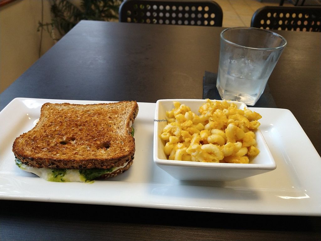 CLOSED The Vegetable Hunter Carlisle Pennsylvania Restaurant HappyCow