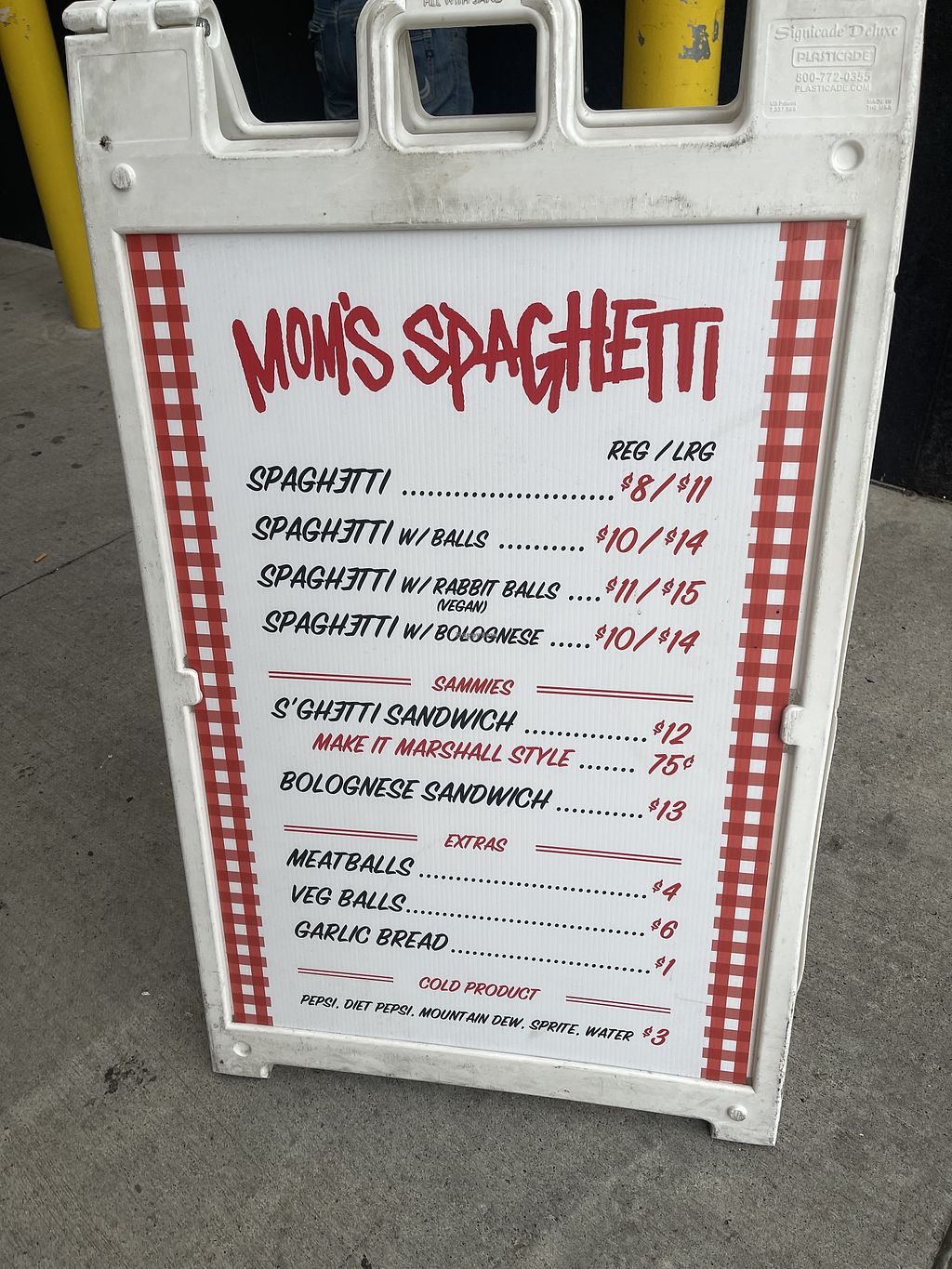 Mom s Spaghetti Detroit Michigan Restaurant HappyCow