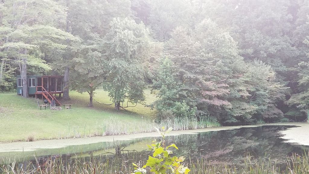 Raven's Retreat Hocking Hills Laurelville Ohio B&B HappyCow