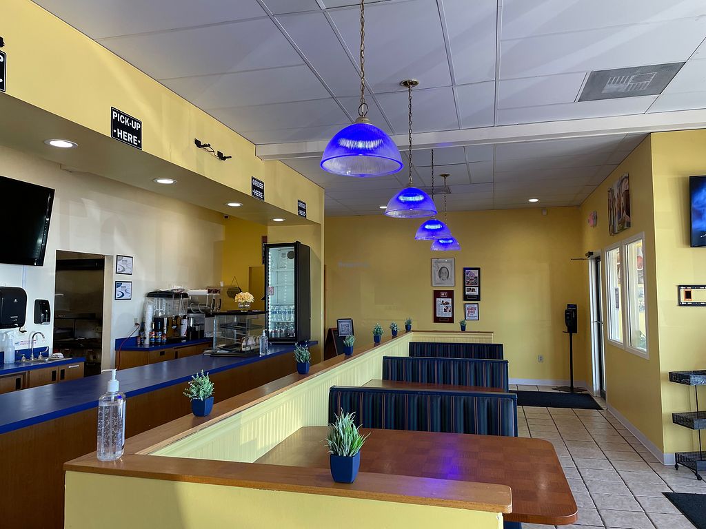 CC’2 Seriously Good Hazelwood Missouri Restaurant HappyCow