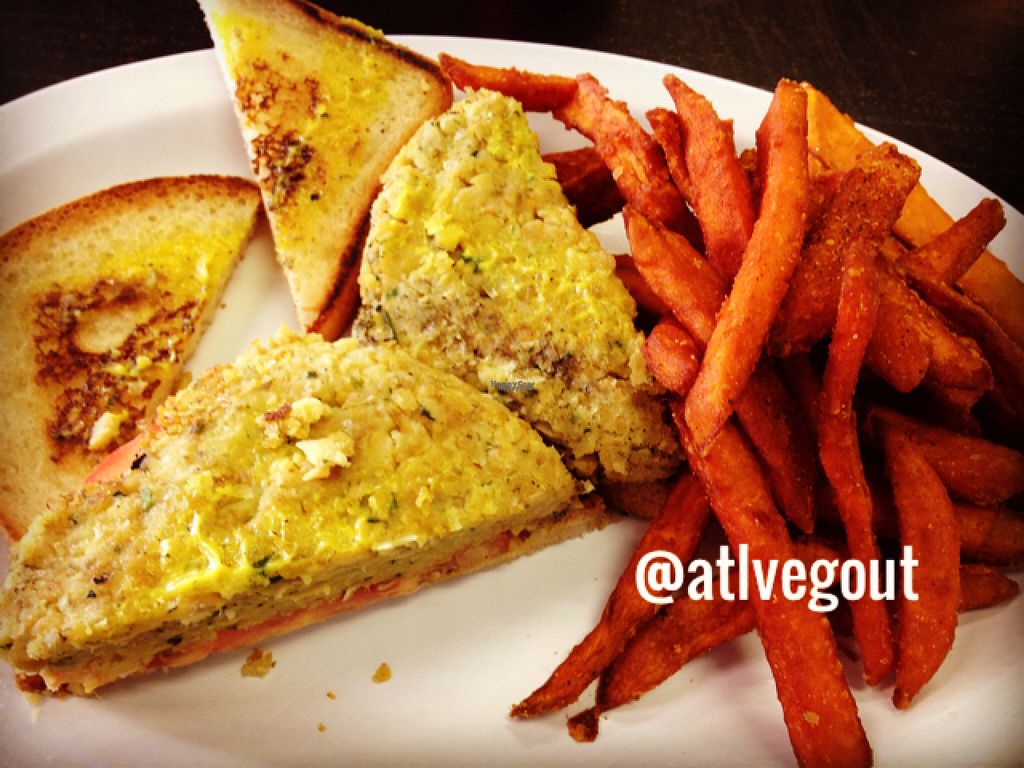 Avocado Vegan Cafe Alpharetta Georgia Restaurant Hycow Soft Falafel Sandwich At Avocado Vegan Cafe In Alpharetta