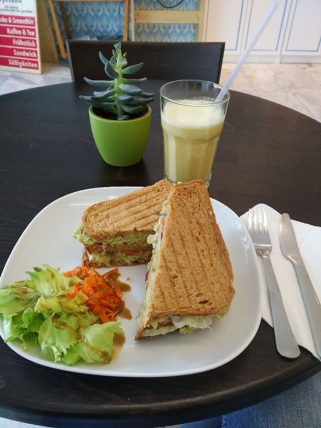 CLOSED KONOÏ Hemp Milk Bar Vienna Other HappyCow