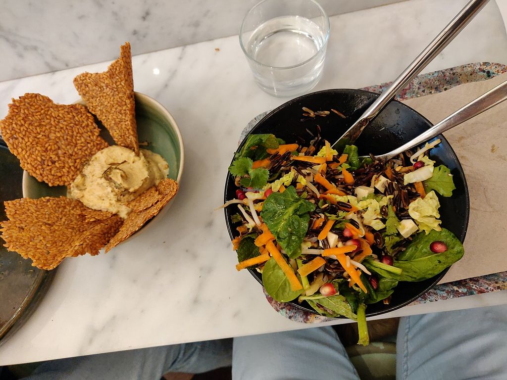 Maisie Cafe Paris Restaurant HappyCow