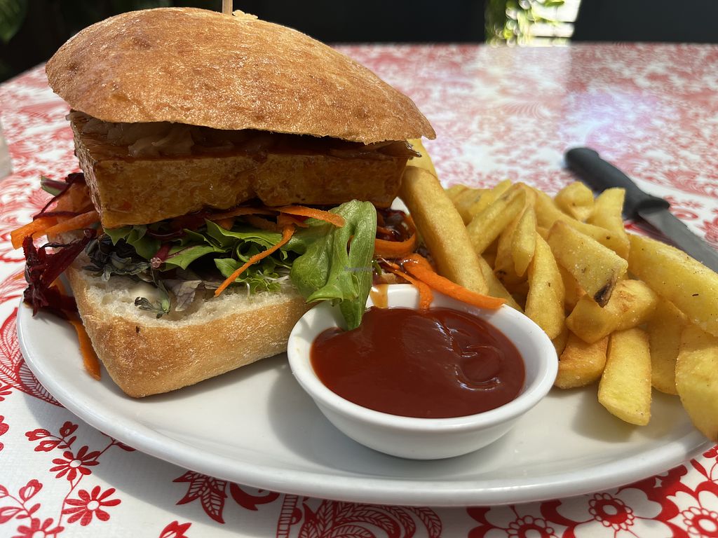 Scallywags Cafe Nelly Bay Queensland Restaurant HappyCow