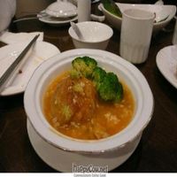 Fake Crab with broccoli  at Zǎozǐ Shù - Vegetarian Life Style - HuaiHai in Shanghai