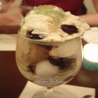 Japanese wagashi-inspired parfait from the spring menu at Cafe Proverbs 15:17 in Kyoto