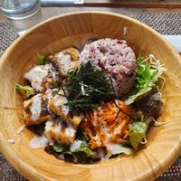 Tempeh bowl at Green Earth in Osaka
