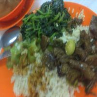 assorted well done vegetable dishes with brown rice
RM$4.00  at Joo Yee Jai Vegetarian in Penang