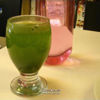 Organic Wheat Grass Juice at Ci Hang 慈航 in Central Singapore