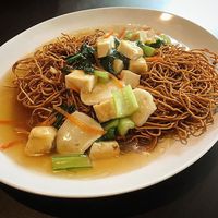 Crispy noodles at Divine Realm 天运素食园 in Northeast Singapore