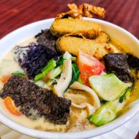 Sliced fish bee hoon soup at Fo You Yuan 佛有缘 in Central Singapore