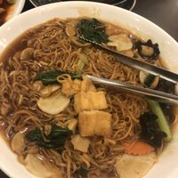 yi-fu noodles (small) $6.80 👍🏻👍🏻 at Greenland Vegetarian Restaurant 菩提林 in Northeast Singapore