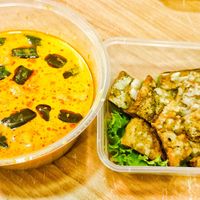 Mock curry fish head tastes greater than the real curry fish head, most recommended at Miao Yi 妙益素食楼 in Central Singapore