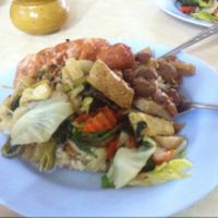 vegan food with lovely meat substitutes at Kaodaeng - Kaeng Rawn in Bangkok