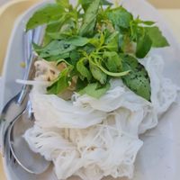 Noodles, beansprouts and Holy basil at Rabiengboon - MBK in Bangkok