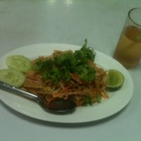 Pad Thai 40 Baht at Ruyi Vegetarian in Bangkok