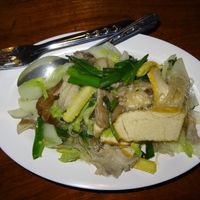 Stir fried noodles with mushrooms and vegetables at Aum in Chiang Mai