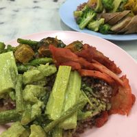 Brown rice is available as an option at Num Heng Vegetarian in Hat Yai