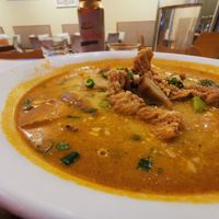 Yellow Noodle Laksa at Utopia Vegan in Dickson