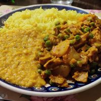 Seitan, rice, dahl and naan 😍 at Bio Bistro Spicy Spices in Salzburg