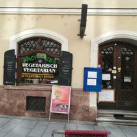 Restaurant front at Bio Bistro Spicy Spices in Salzburg